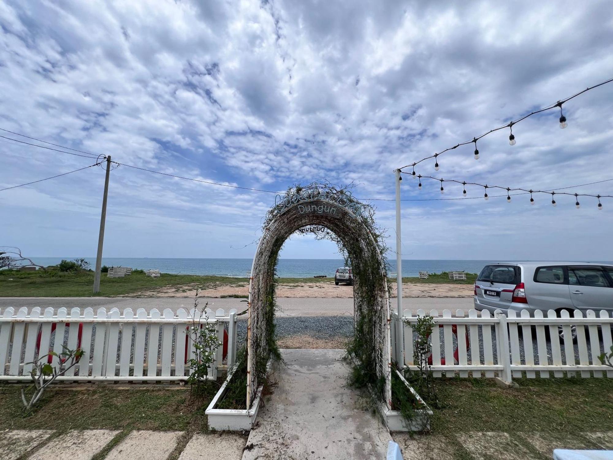 Coastal Bay Dungun Staycation Exterior photo