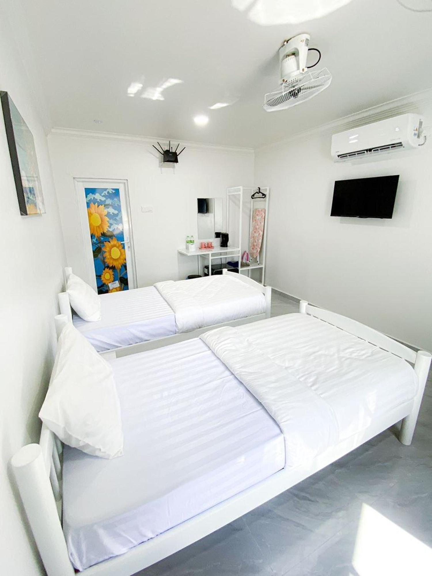 Coastal Bay Dungun Staycation Exterior photo
